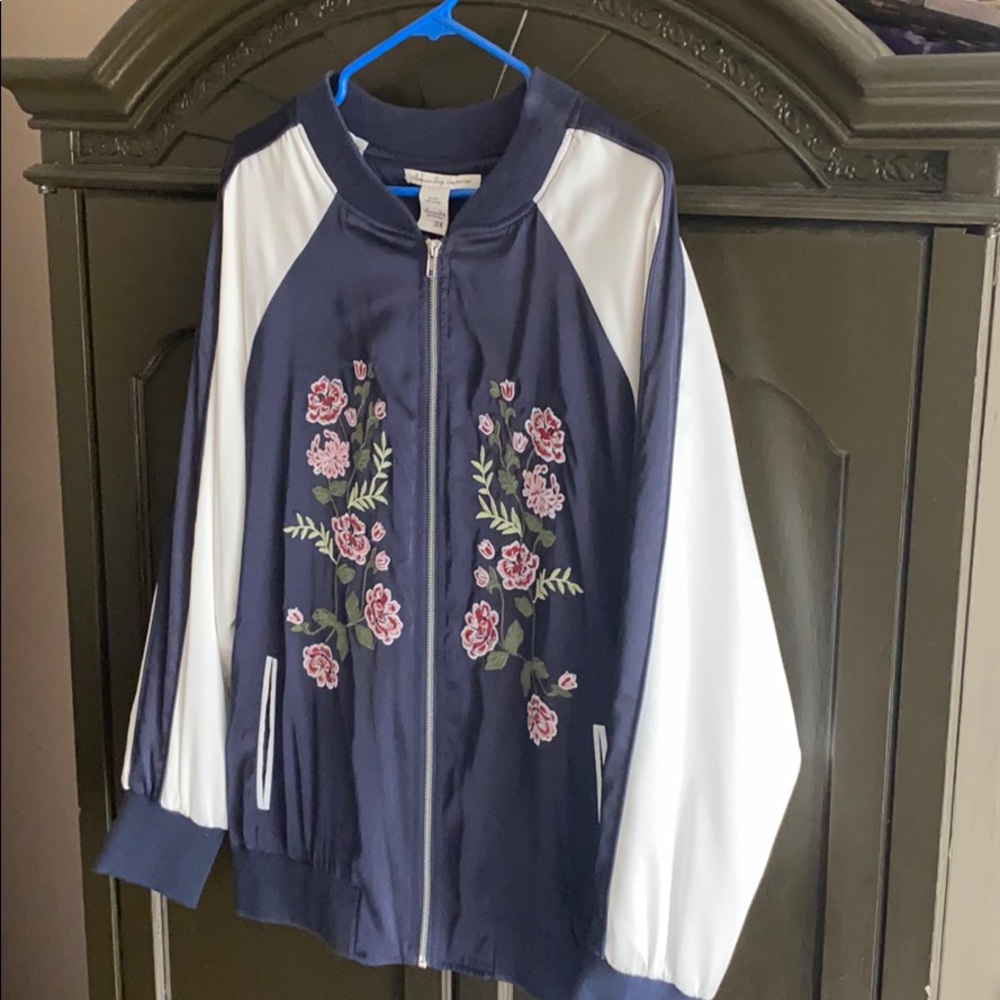 Women’s 3x embroidered Bomber Jacket